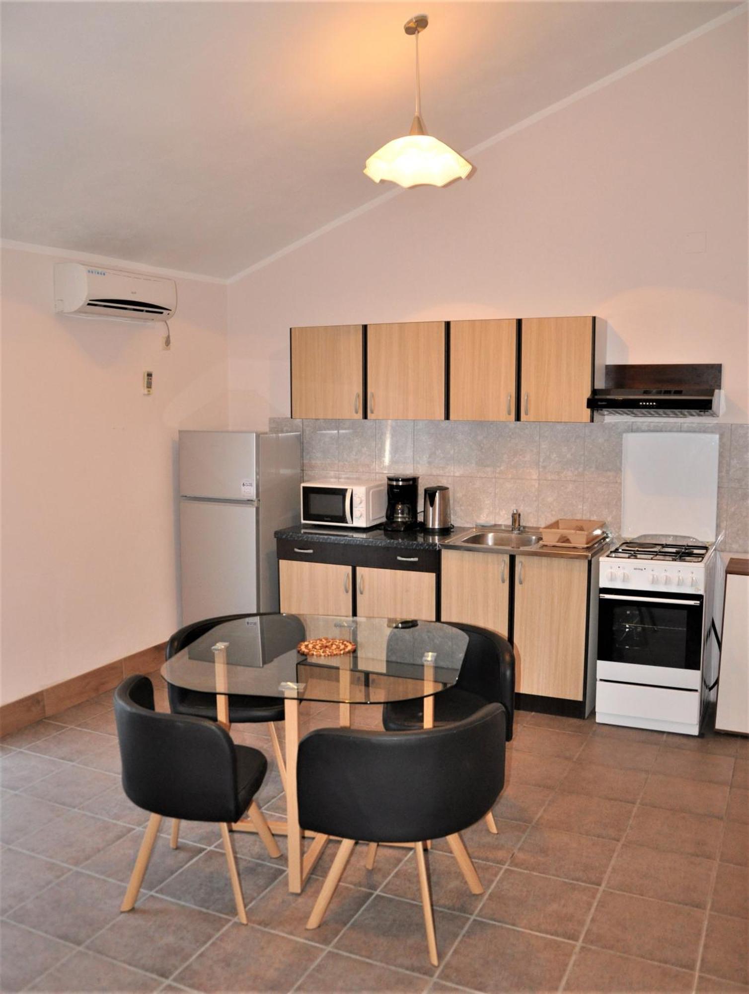 Apartments Dvije Palme Sibenik Ngoại thất bức ảnh